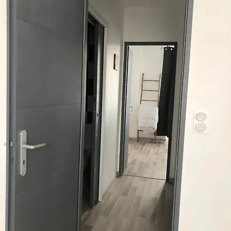アパート F3 De 80m Independant Dans Maison ロミイ・シュル・セーヌ