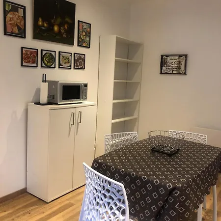 F3 De 80m Independant Dans Maison アパート ロミイ・シュル・セーヌ