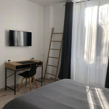 F3 De 80m Independant Dans Maison